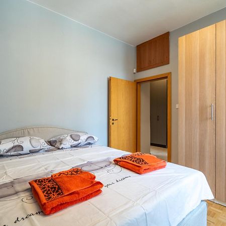 Downtown Apartment Eymi Sofia Buitenkant foto
