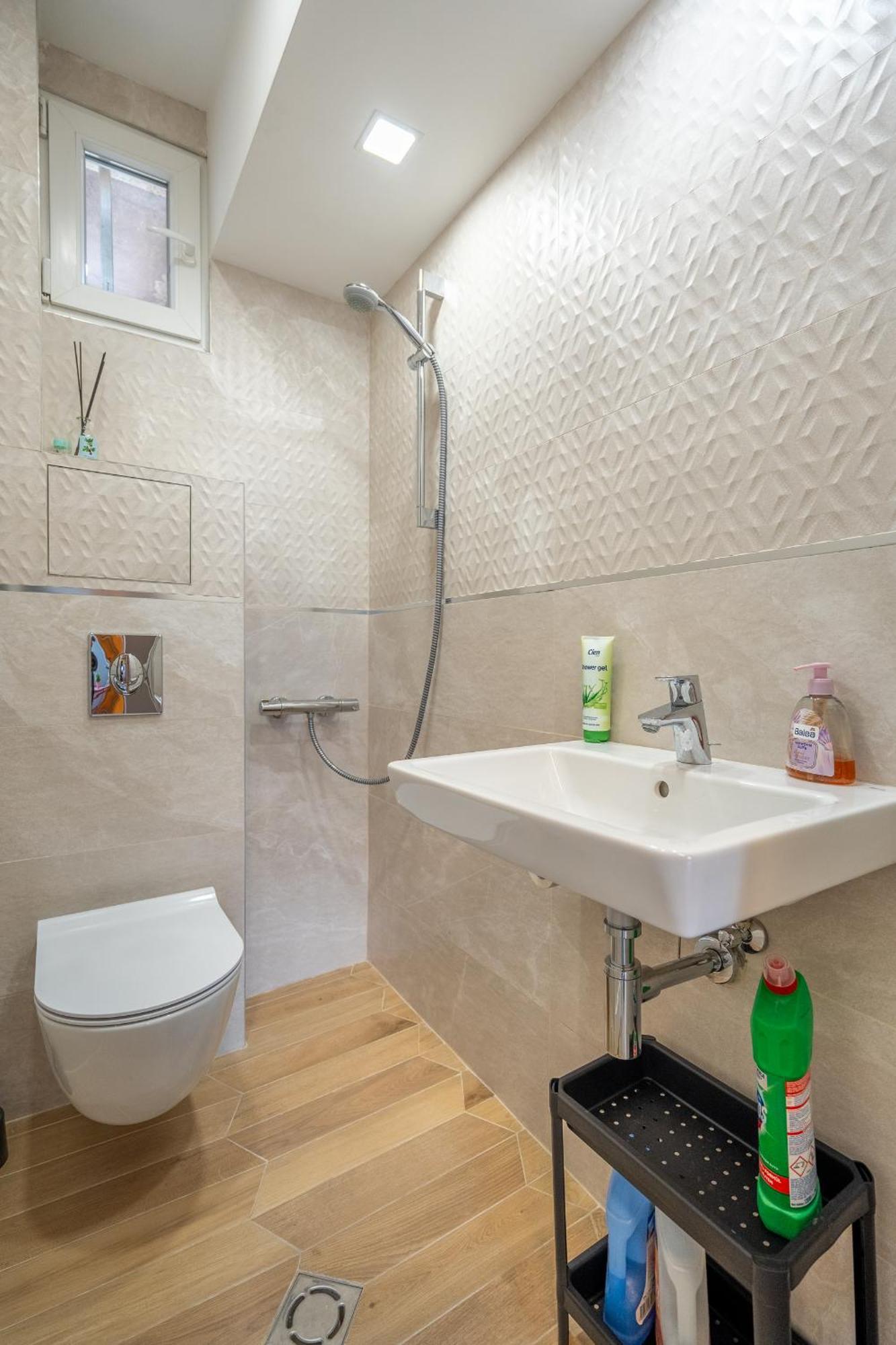 Downtown Apartment Eymi Sofia Buitenkant foto