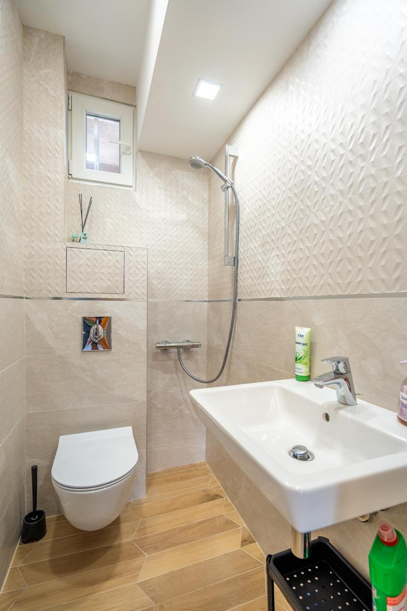 Downtown Apartment Eymi Sofia Buitenkant foto